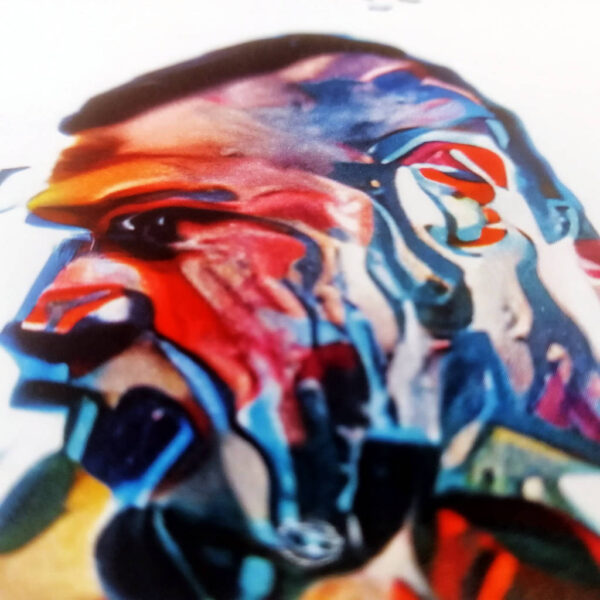 Dieser KI Kunst Druck aus der Serie "Transmutation" ist eine experimentelle Kooperation zwischen den Wien er Künstlern Offerus Ablinger und Hidéo SNES. Sie bedienen sich dabei einer Künstlichen Intelligenz, welche einen malerischen Stil auf eine Fotographie übertragen kann. Poster Galerie Wien, 2022